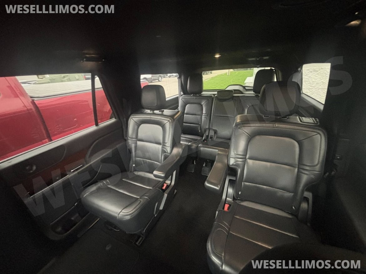 Photo of SUV for sale: 2022 Lincoln Navigator L by Lincoln