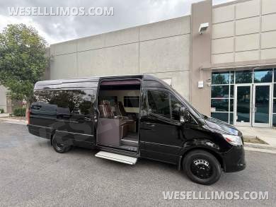2020 Unique industries Mercedes-Benz sprinter Sprinter - Sprinter for Sale in ontario, CA - Photo 4