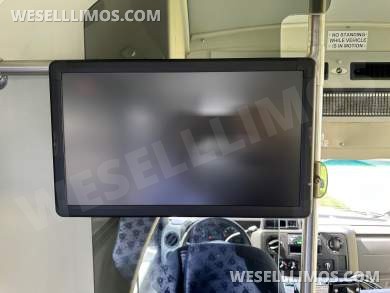 2017 Champion Bus Ford E-450 Challenger Shuttle Bus - Shuttle Bus for Sale in CARSON, CA - Photo 18