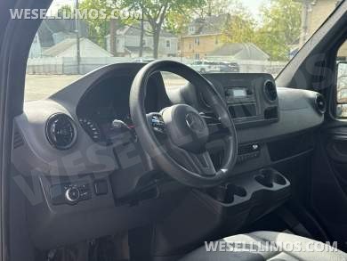 2020 Mercedes-Benz Sprinter Sprinter - Sprinter for Sale in Baldwin, NY - Photo 16
