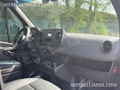 2020 Mercedes-Benz Sprinter Sprinter - Sprinter for Sale in Baldwin, NY - Photo 21