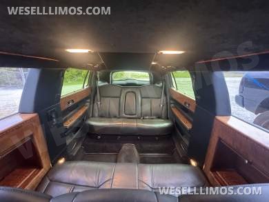 2014 Picasso Limo Mfg Lincoln MKT Limousine - Limousine for Sale in Springfield, MO - Photo 10