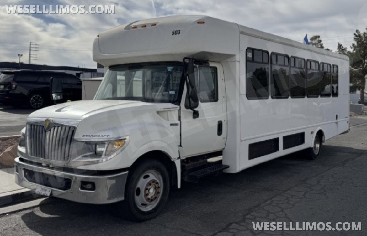 Photo of Shuttle Bus for sale: 2016 International Turtle Top 32" by Executive
