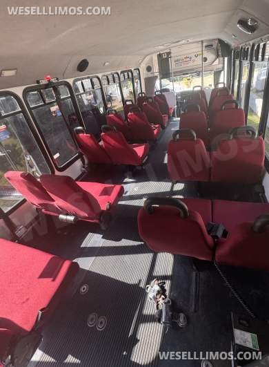 2016 Executive International Turtle Top Shuttle Bus - Shuttle Bus for Sale in Pasadena, CA - Photo 4