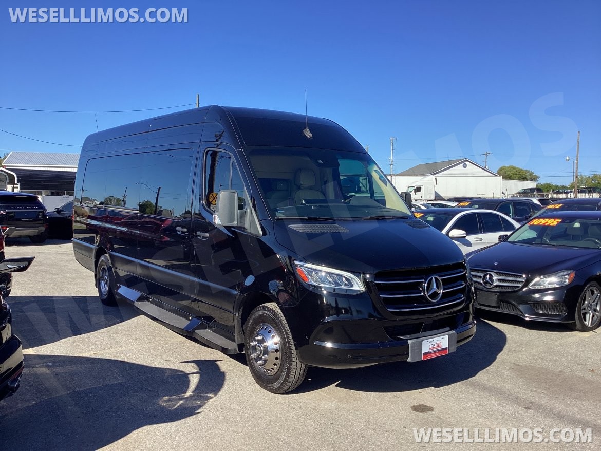 Photo of Limousine for sale: 2019 Mercedes-Benz 2019 Mercedes - Benz Series Executive Sprinter by Midwest Automotive Design