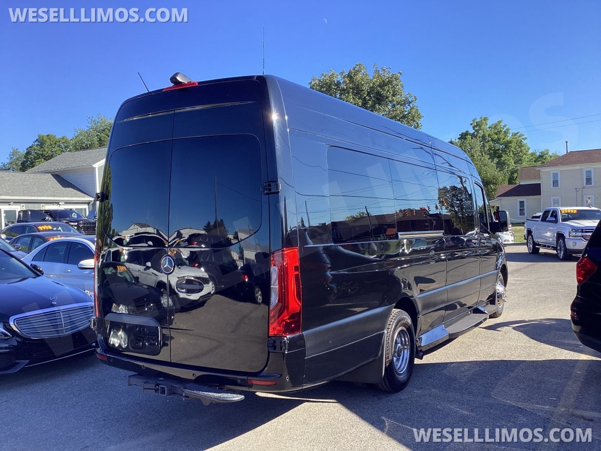 Photo of Limousine for sale: 2019 Mercedes-Benz 2019 Mercedes - Benz Series Executive Sprinter by Midwest Automotive Design