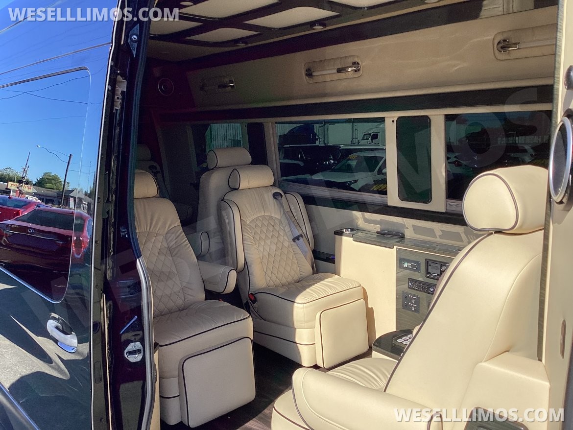 Photo of Limousine for sale: 2019 Mercedes-Benz 2019 Mercedes - Benz Series Executive Sprinter by Midwest Automotive Design