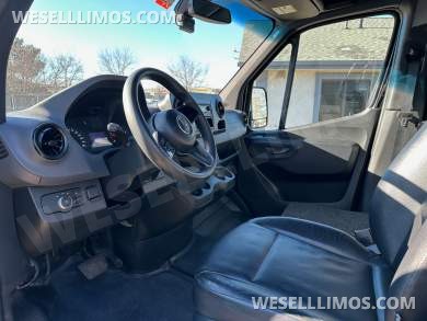 2019 Royale Mercedes-Benz Sprinter Sprinter - Sprinter for Sale in Aurora, CO - Photo 12