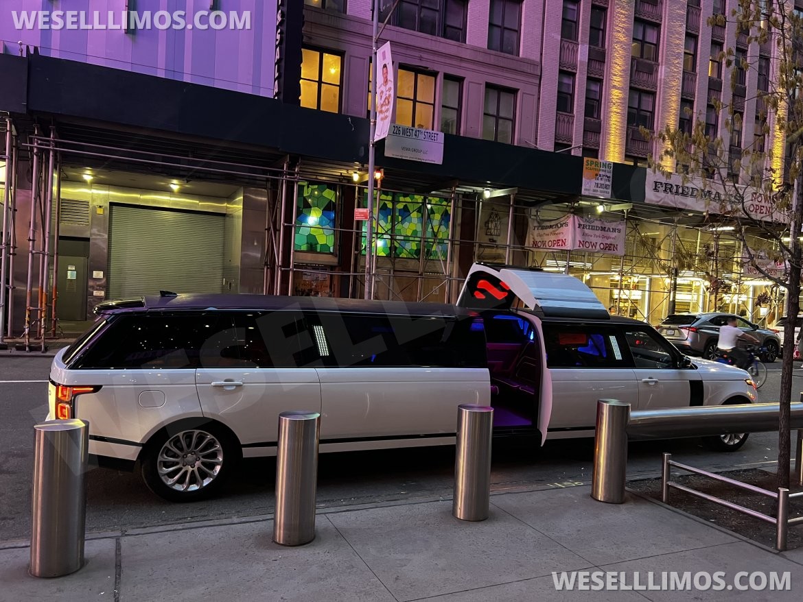 Photo of SUV Stretch for sale: 2022 Land Rover Range Rover HSE 160" by Pinnacle