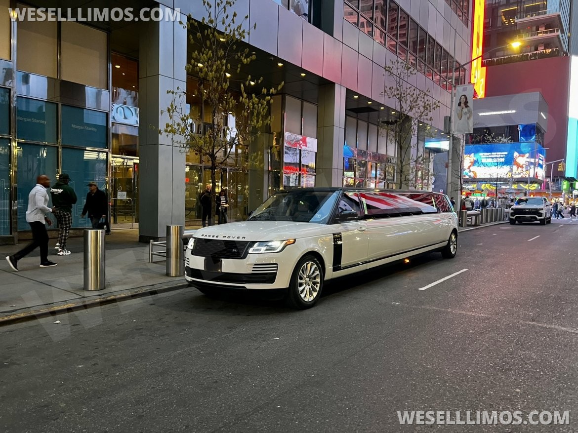 Photo of SUV Stretch for sale: 2022 Land Rover Range Rover HSE 160" by Pinnacle