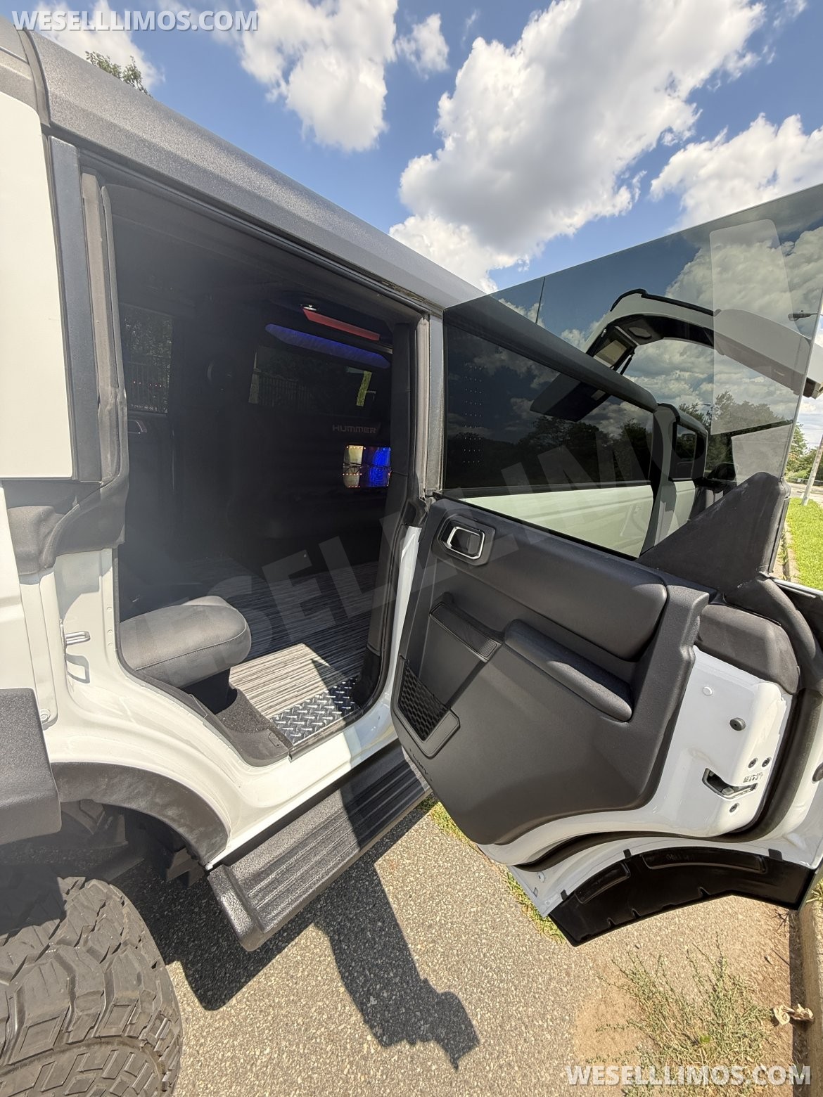 Photo of SUV Stretch for sale: 2026 Ford Bronco 165" by Pinnacle