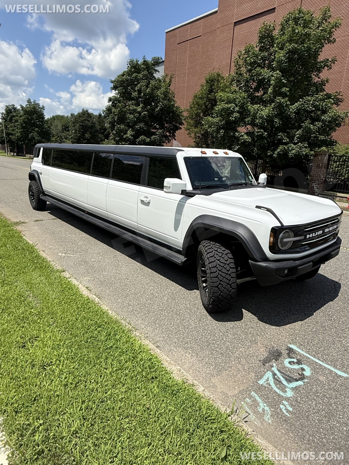 Photo of SUV Stretch for sale: 2026 Ford Bronco 165" by Pinnacle