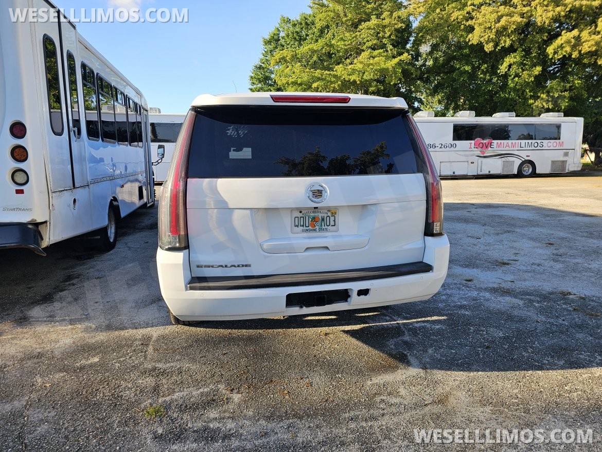 Photo of Limousine for sale: 2015 Cadillac Escalade 200" by Blackstone Builders