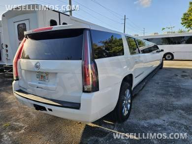 2015 Blackstone Builders Cadillac Escalade Limousine - Limousine for Sale in Pompano Beach, FL - Photo 8