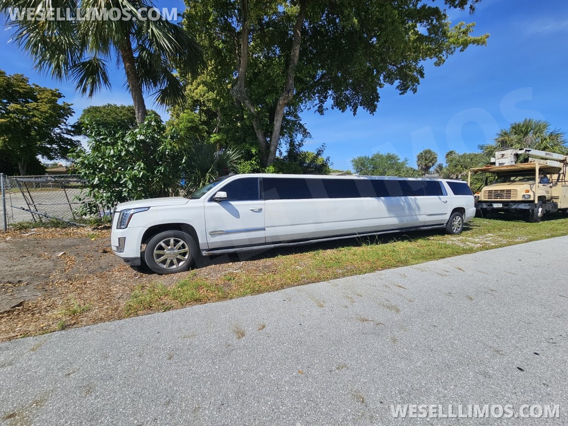 Photo of Limousine for sale: 2015 Cadillac Escalade 200" by Blackstone Builders