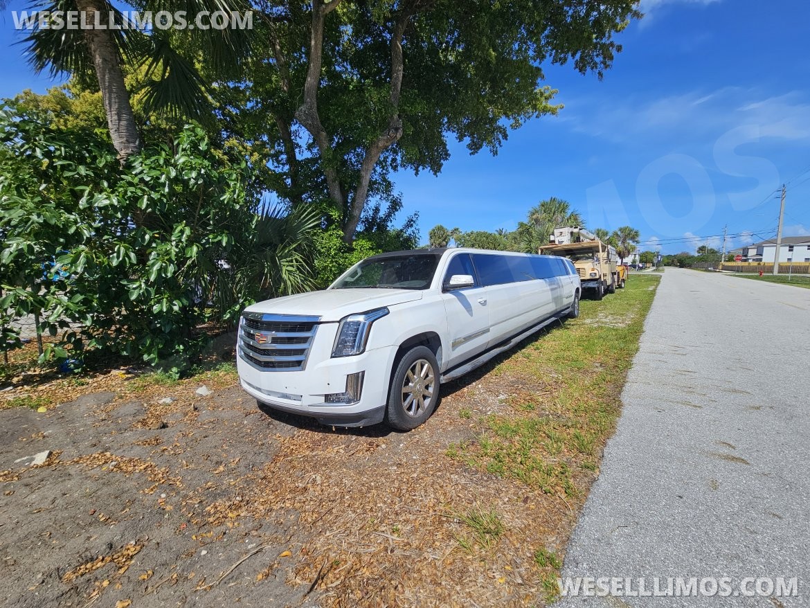 Photo of Limousine for sale: 2015 Cadillac Escalade 200" by Blackstone Builders