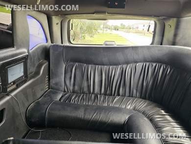 2015 Blackstone Builders Cadillac Escalade Limousine - Limousine for Sale in Pompano Beach, FL - Photo 16