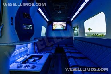 2024 Mercedes-Benz Limo Sprinter "Yacht Edition"