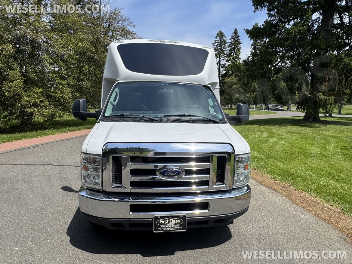 Photo of Shuttle Bus for sale: 2017 Ford 23 Pass 28" by Berkshire Coach