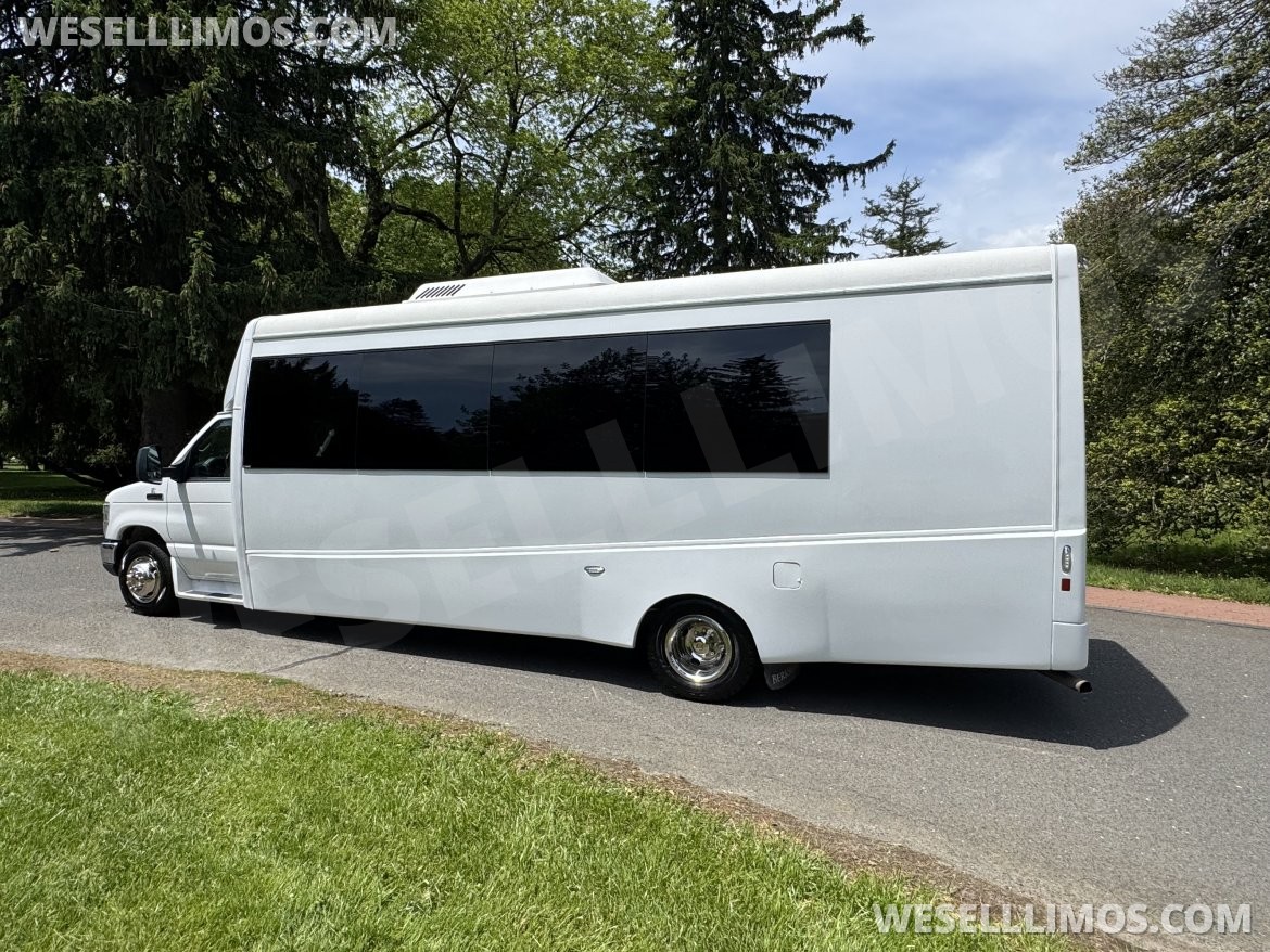 Photo of Shuttle Bus for sale: 2017 Ford 23 Pass 28" by Berkshire Coach