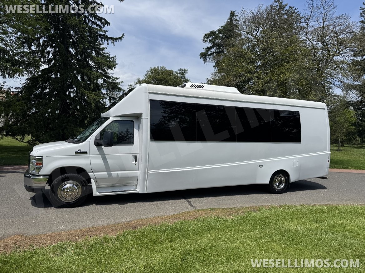 Photo of Shuttle Bus for sale: 2017 Ford 23 Pass 28" by Berkshire Coach