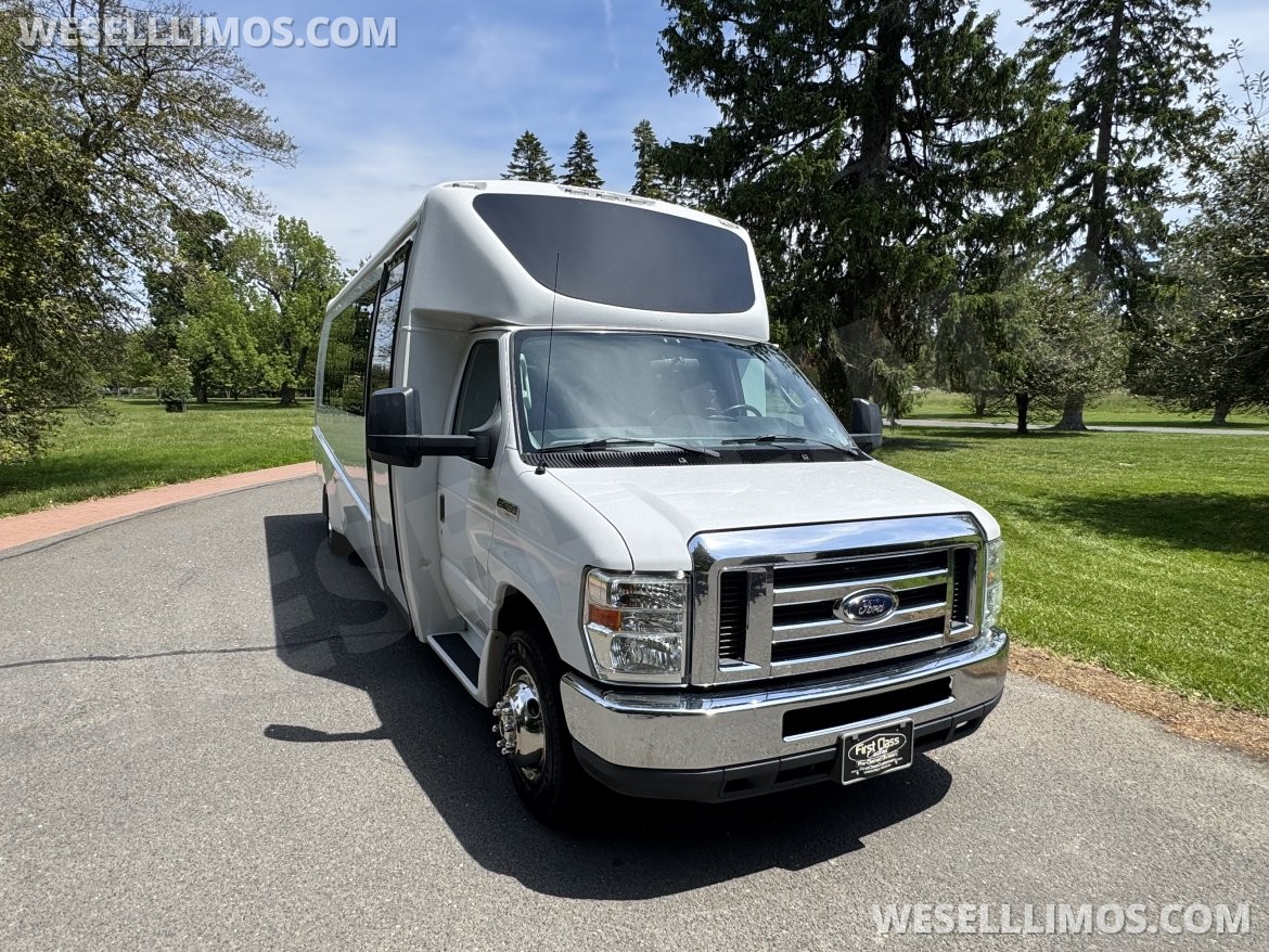 Photo of Shuttle Bus for sale: 2017 Ford 23 Pass 28" by Berkshire Coach
