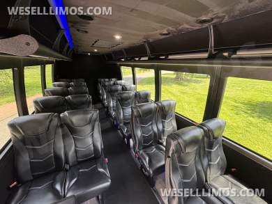 2017 Berkshire Coach Ford 23 Pass Shuttle Bus - Shuttle Bus for Sale in Morganville, NJ - Photo 13