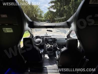 2017 Berkshire Coach Ford 23 Pass Shuttle Bus - Shuttle Bus for Sale in Morganville, NJ - Photo 23