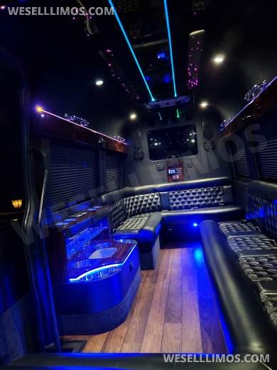 2014 Mercedes-Benz Sprinter 3500 Executive Conversion Diesel – Only 64K Miles - Sprinter for Sale in Mokena, IL - Photo 2