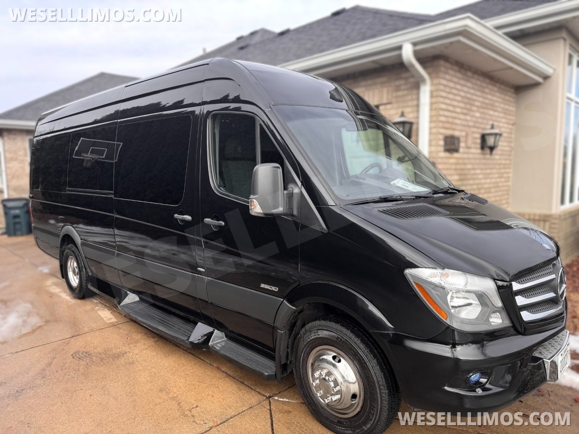 Photo of Sprinter for sale: 2014 Mercedes-Benz 3500 170" by N/A