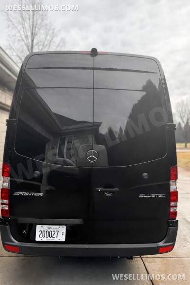 2014 Mercedes-Benz Sprinter 3500 Executive Conversion Diesel – Only 64K Miles - Sprinter for Sale in Mokena, IL - Photo 7