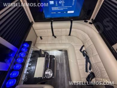 2023 Midwest Automotive Mercedes-Benz Sprinter Sprinter - Sprinter for Sale in Baldwin, NY - Photo 22