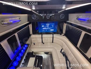 2023 Midwest Automotive Mercedes-Benz Sprinter Sprinter - Sprinter for Sale in Baldwin, NY - Photo 23