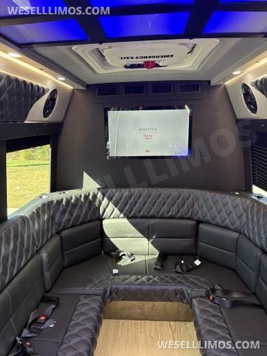 2025 Westwind Coachworks Mercedes-Benz Sprinter 3500 Sprinter - Sprinter for Sale in Hollywood, MD - Photo 6