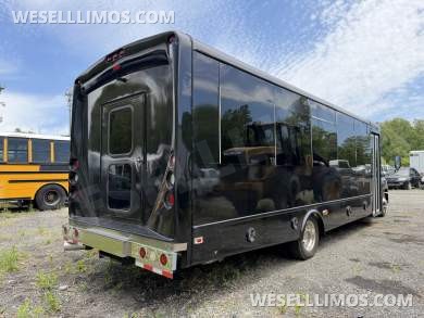 2013 International PC805 Limo Bus - Limo Bus for Sale in Upper Marlboro, MD - Photo 2