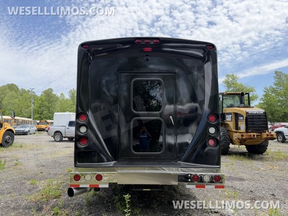 2013 International PC805 Limo Bus for Sale in Upper Marlboro, MD - Photo 3