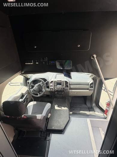 2018 Custom Mobile Conversions Ford F-450 Limo Bus - Limo Bus for Sale in Fraser, MI - Photo 20