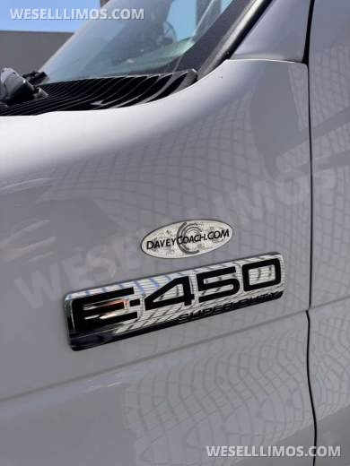 2021 Ford E450 Super Duty Shuttle Bus - Shuttle Bus for Sale in Anaheim, CA - Photo 26