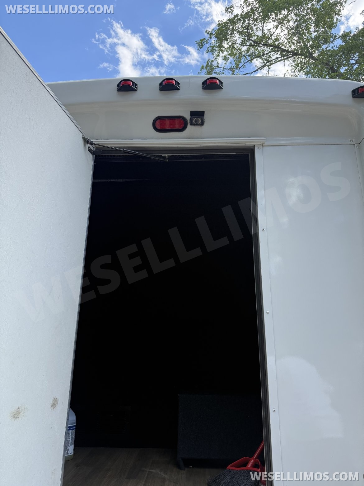 Photo of Limo Bus for sale: 2015 Ford 550 30" by LGE