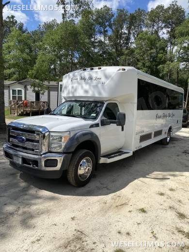 2015 LGE Ford 550 Limo Bus - Limo Bus for Sale in Charlotte, NC - Photo 21