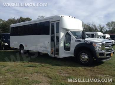 2012 Ford F-550 Limo Bus for Sale in Plainview, NY