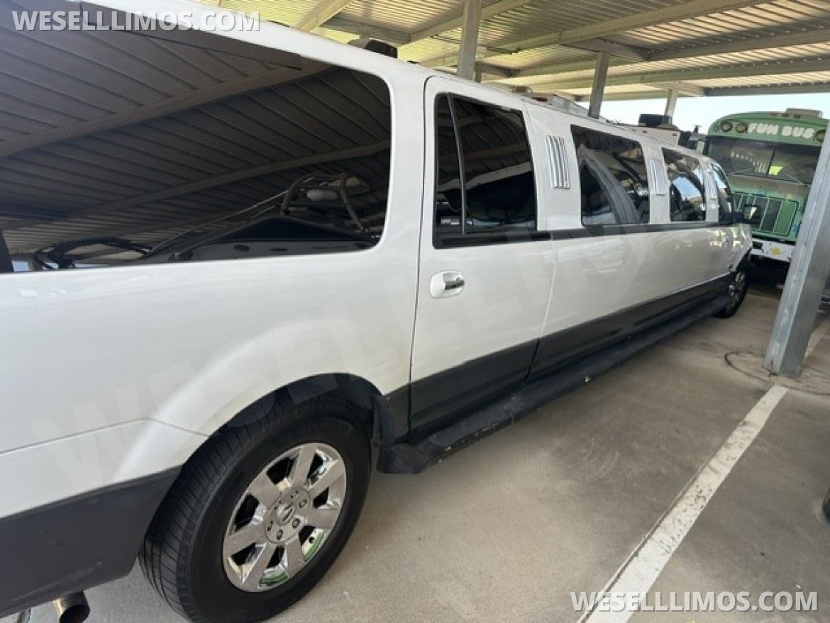Photo of SUV Stretch for sale: 2007 Ford Expedition EL 140" by DaBryan 140"