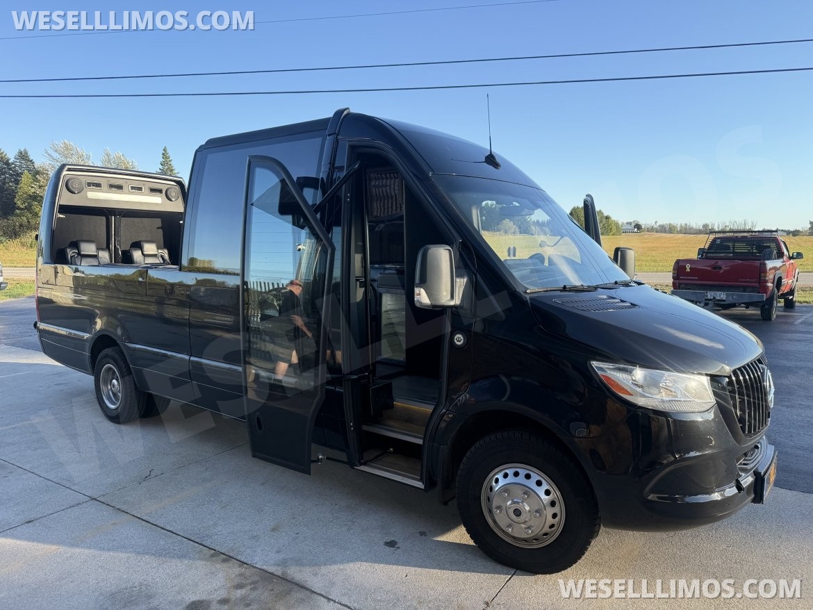 Photo of Sprinter for sale: 2019 Mercedes-Benz 3500 by Caleche