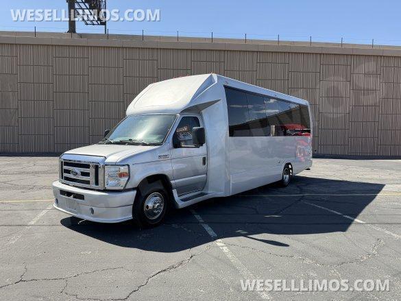 2017 Ford E-450 Executive Shuttle for Sale in Las Vegas, NV - Photo 3