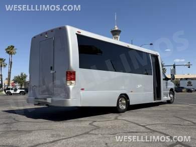 2017 Ford E-450 Executive Coach Builder 25 Passenger Gasoline Executive Shuttle - Executive Shuttle for Sale in Las Vegas, NV - Photo 10