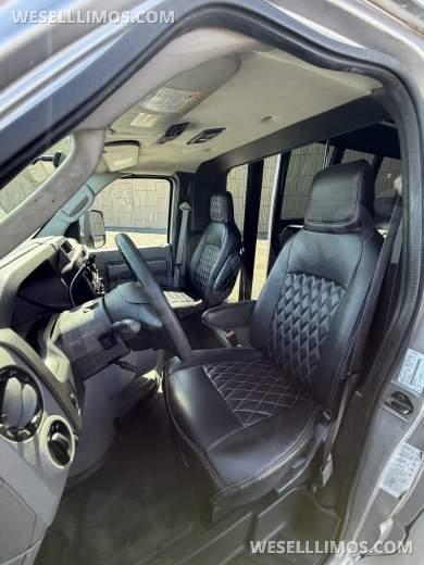 2017 Ford E-450 Executive Coach Builder 25 Passenger Gasoline Executive Shuttle - Executive Shuttle for Sale in Las Vegas, NV - Photo 15