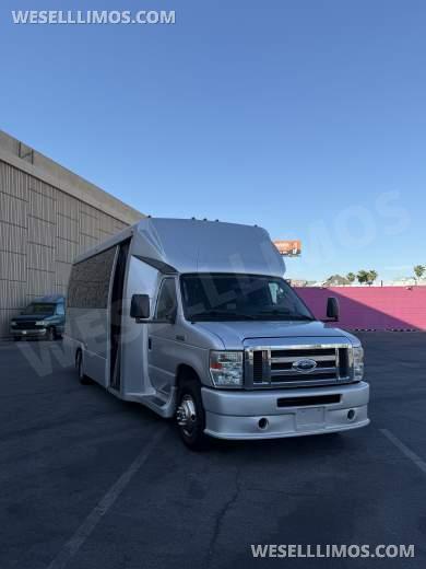 2017 Ford E-450 Executive Coach Builder 25 Passenger Gasoline Executive Shuttle - Executive Shuttle for Sale in Las Vegas, NV - Photo 26