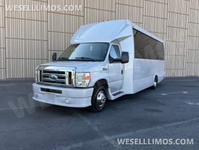 2017 Ford E-450 Executive Coach Builder 25 Passenger Gasoline Executive Shuttle - Executive Shuttle for Sale in Las Vegas, NV - Photo 29