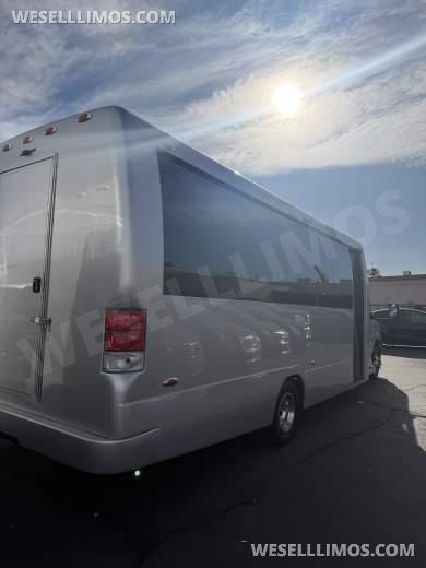 2017 Ford E-450 Executive Coach Builder 25 Passenger Gasoline Executive Shuttle - Executive Shuttle for Sale in Las Vegas, NV - Photo 31