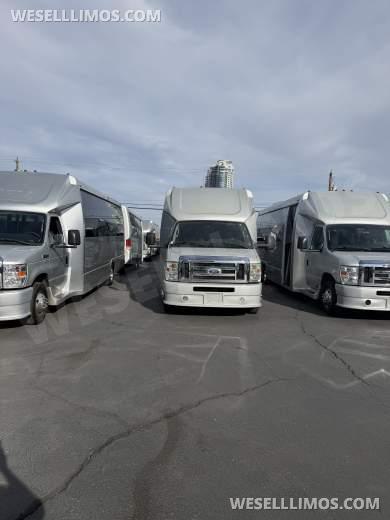 2017 Ford E-450 Executive Coach Builder 25 Passenger Gasoline Executive Shuttle - Executive Shuttle for Sale in Las Vegas, NV - Photo 34